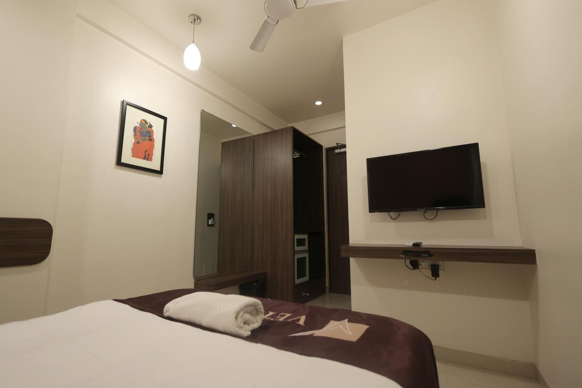 Hotel Vetro Inn Súrat Exteriér fotografie